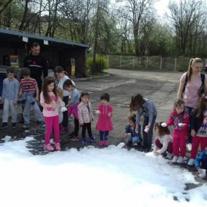 Patuljci u poseti vatrogascima-6