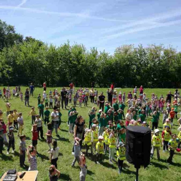 Šuplja stena. Sportski dan na Avali-1