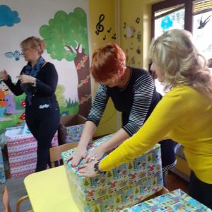 Dodela novogodišnjih paketa udruženju dece obolele od raka Nurdor-3