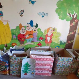 Dodela novogodišnjih paketa udruženju dece obolele od raka Nurdor-7