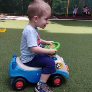 Sportić u jaslicama-3