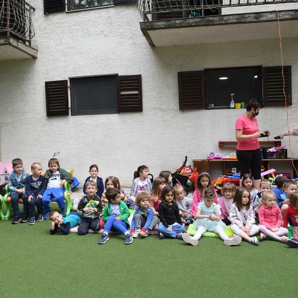 Patuljci buduci skolarci - 001