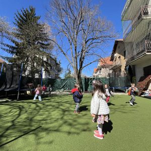 Igre u nasem dvoristu -003