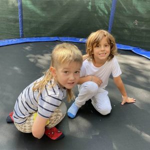 Igre u nasem dvoristu -010